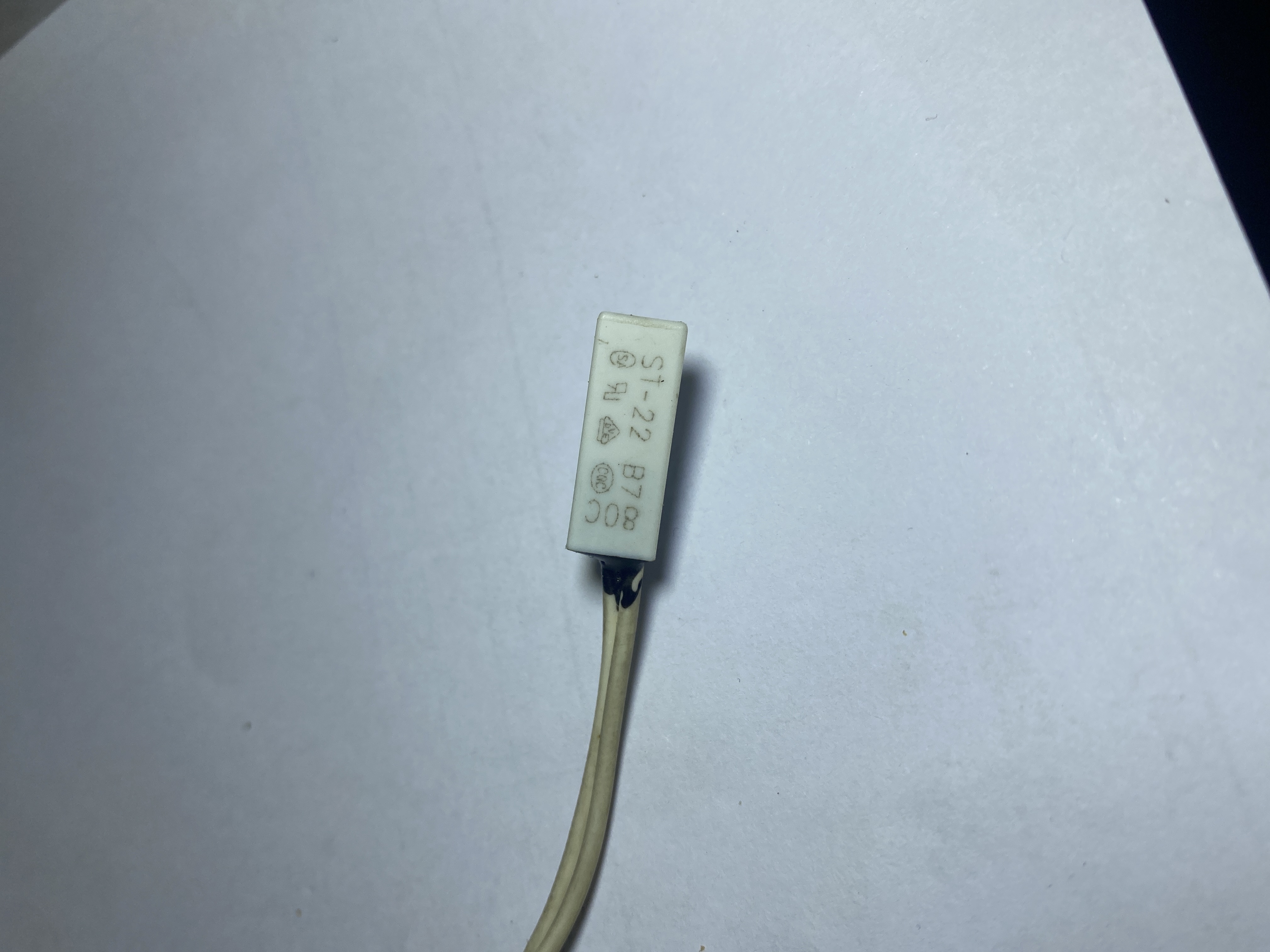 ترموسوئیچ st-22 80درجهسیم دار